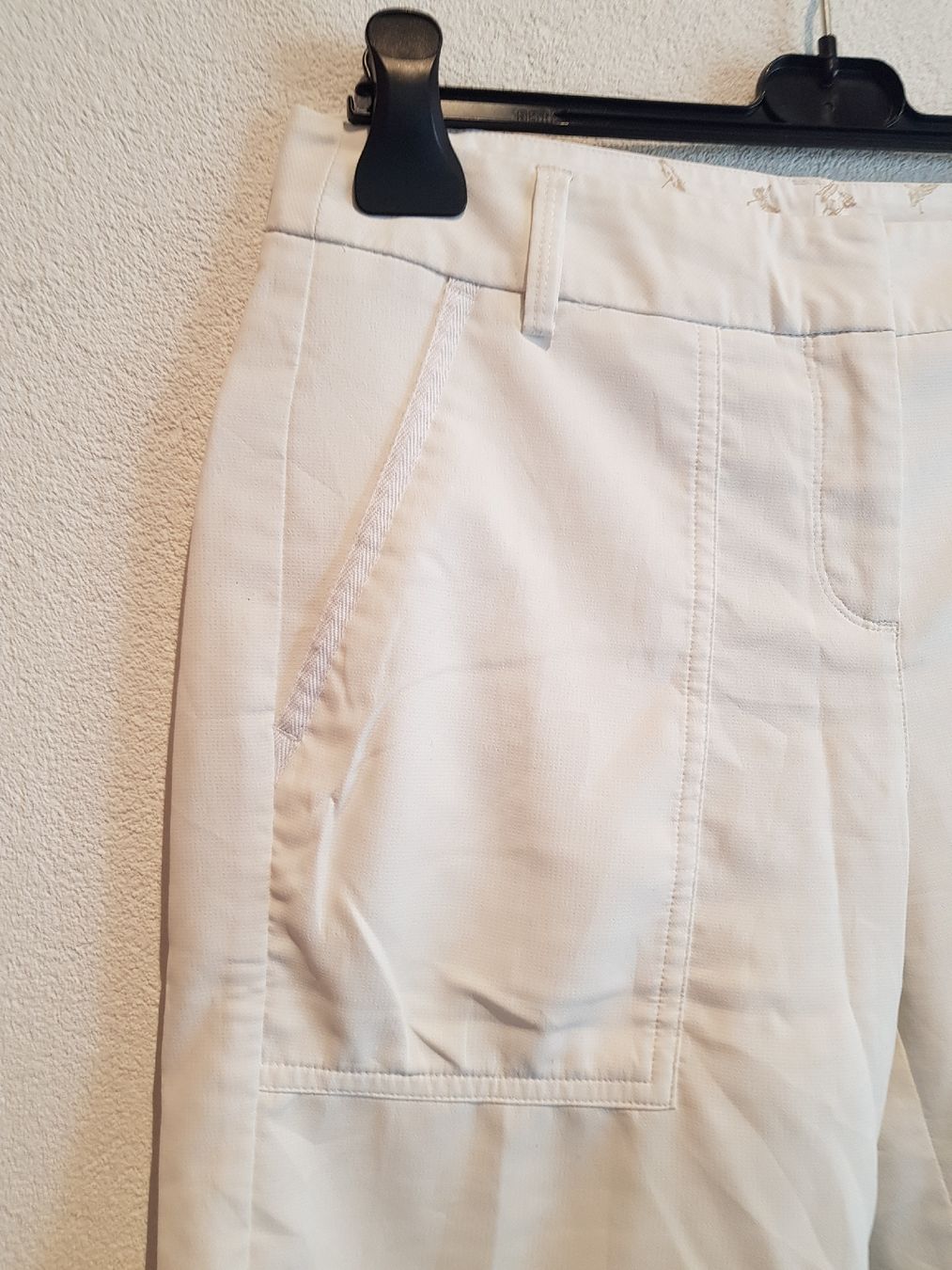 Puma Hosen: PUMA - Shorts blancs de sport - Taille 6 – Neu (gemäss Beschreibung) aus Haute-Nendaz von Violette123 2