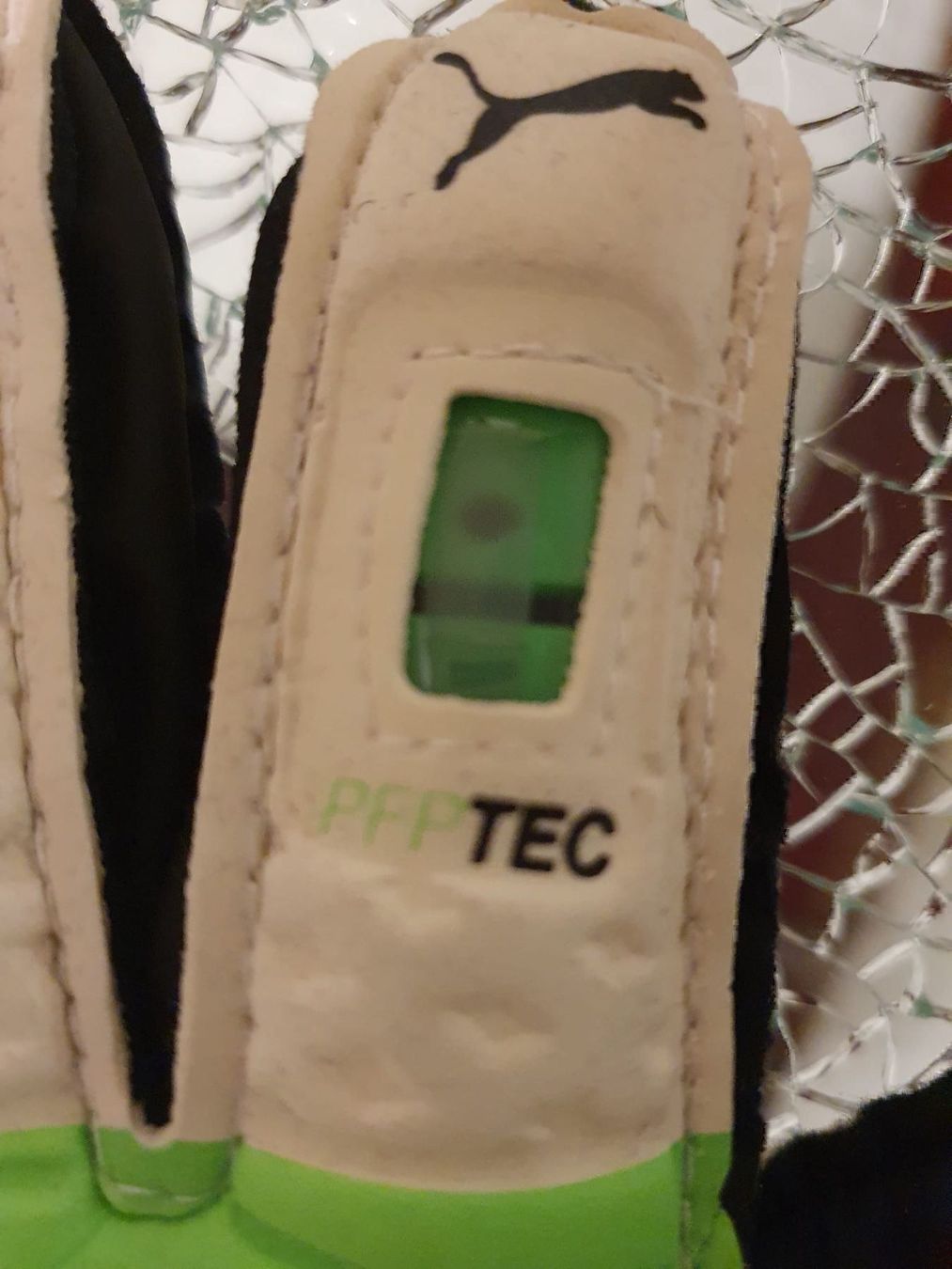 Porte da calcio e da hockey: Puma Fussballhandschuhe – Nuovo e nell'imballaggio originale da Luzern venduto da Reni025 8