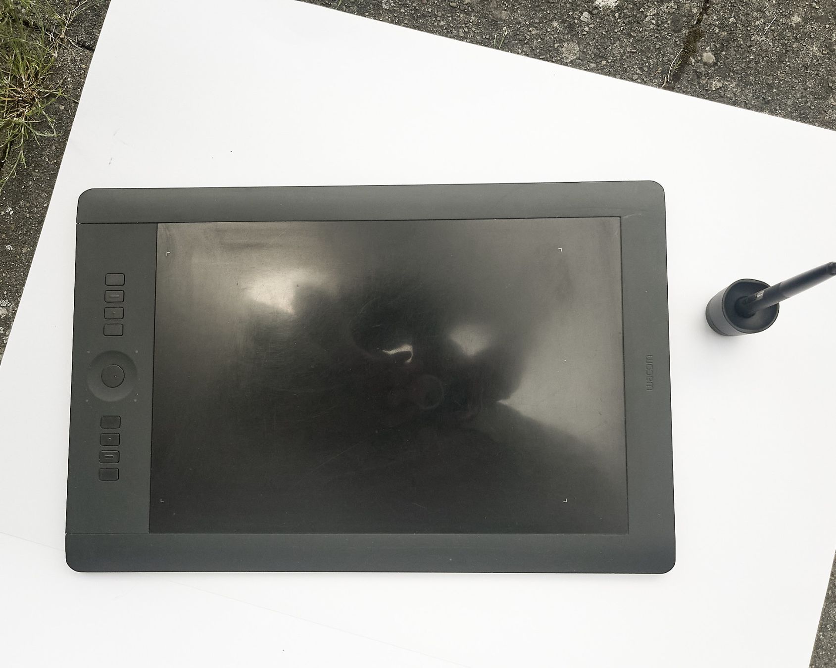 Penna & Evidenziatori: Wacom Intuos Pro Pen Tablet large PTH-651 mit Stift – Usato da Liebefeld venduto da Orvin2534