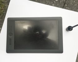 Wacom Intuos Pro Pen Tablet large PTH-651 mit Stift