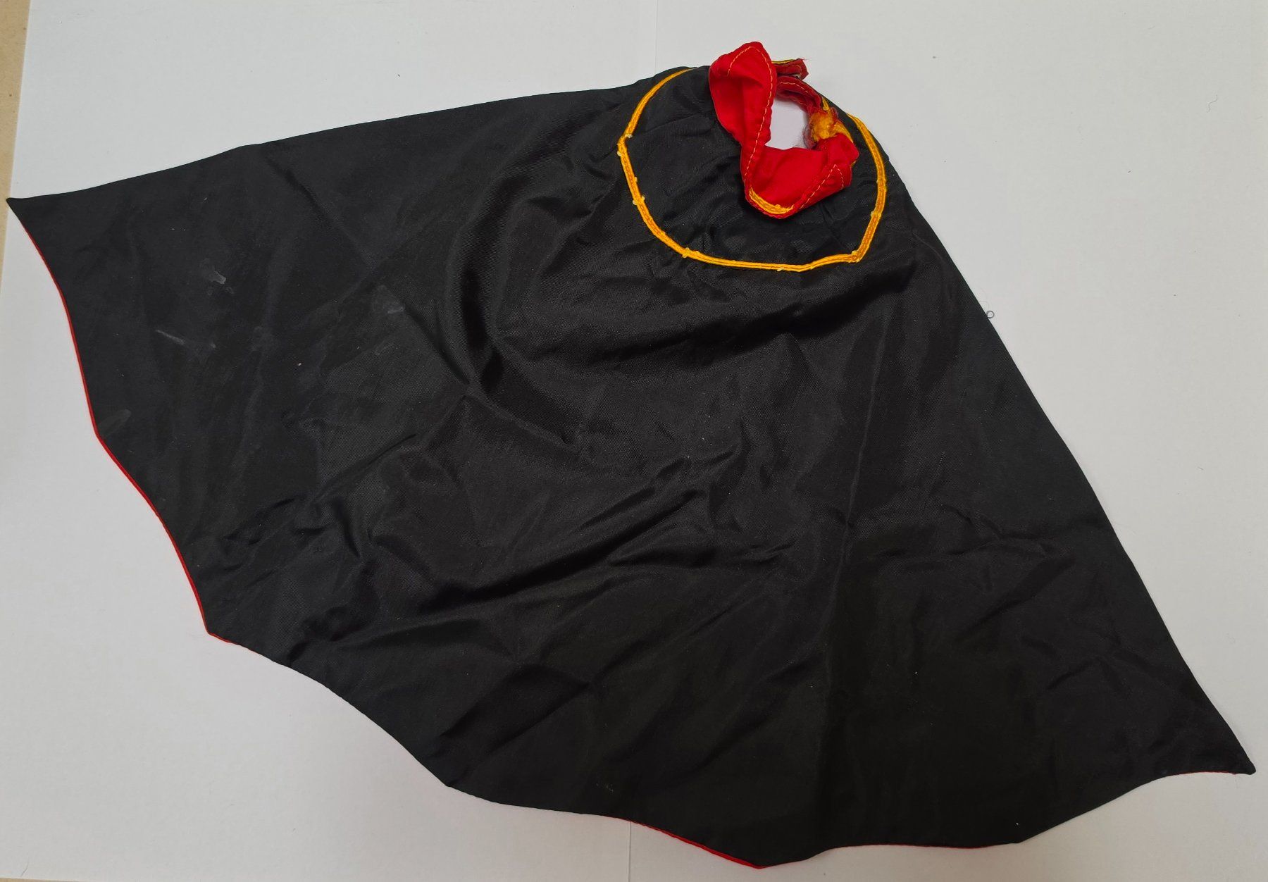 Bambole: Cape et pull Albator Ceji Arbois – Usato da Bulle venduto da Chimchiree 2