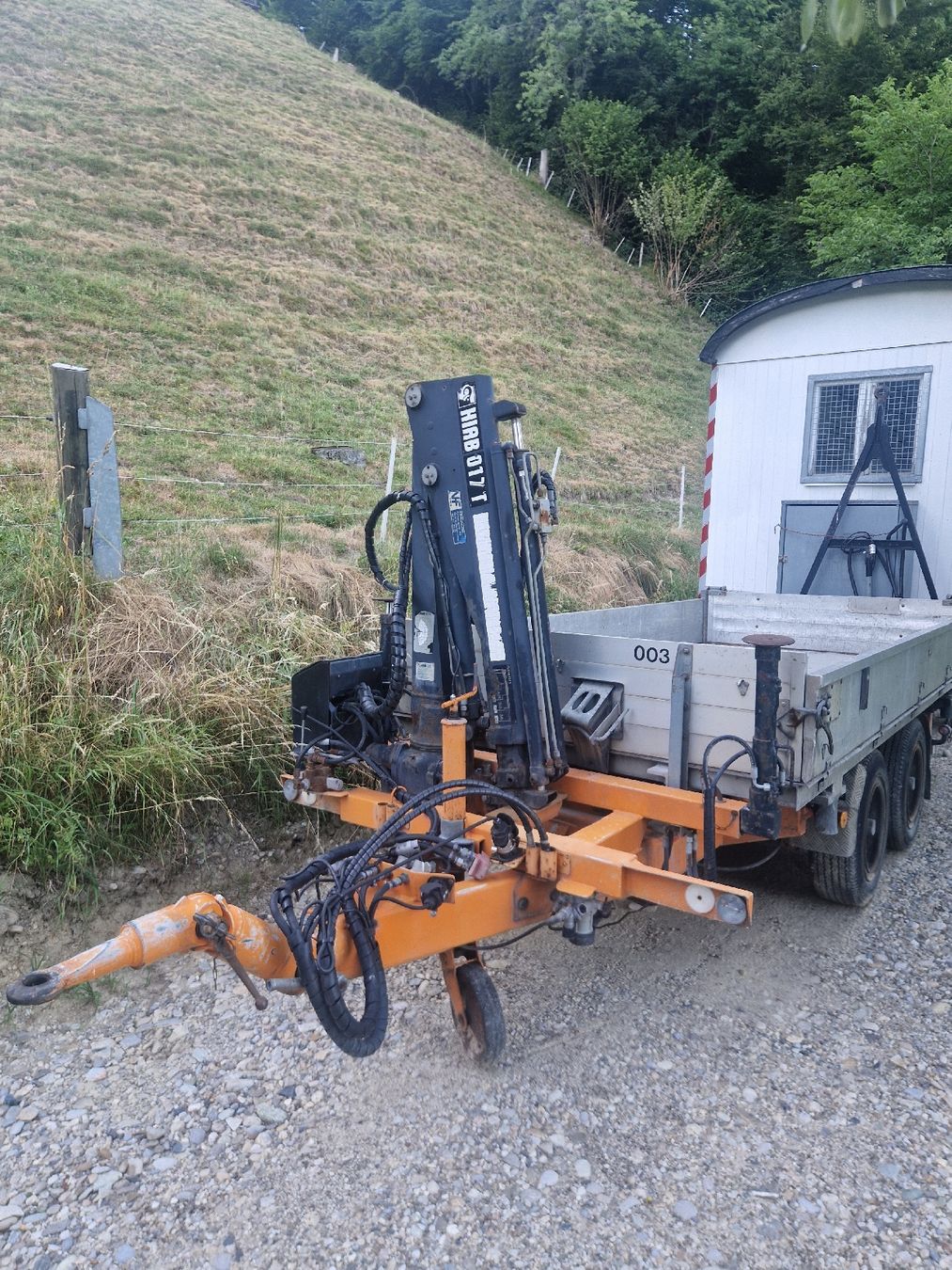 HIAB Gru: Kran HIAB 017T – Usato da Sumiswald venduto da ForstCounty 8