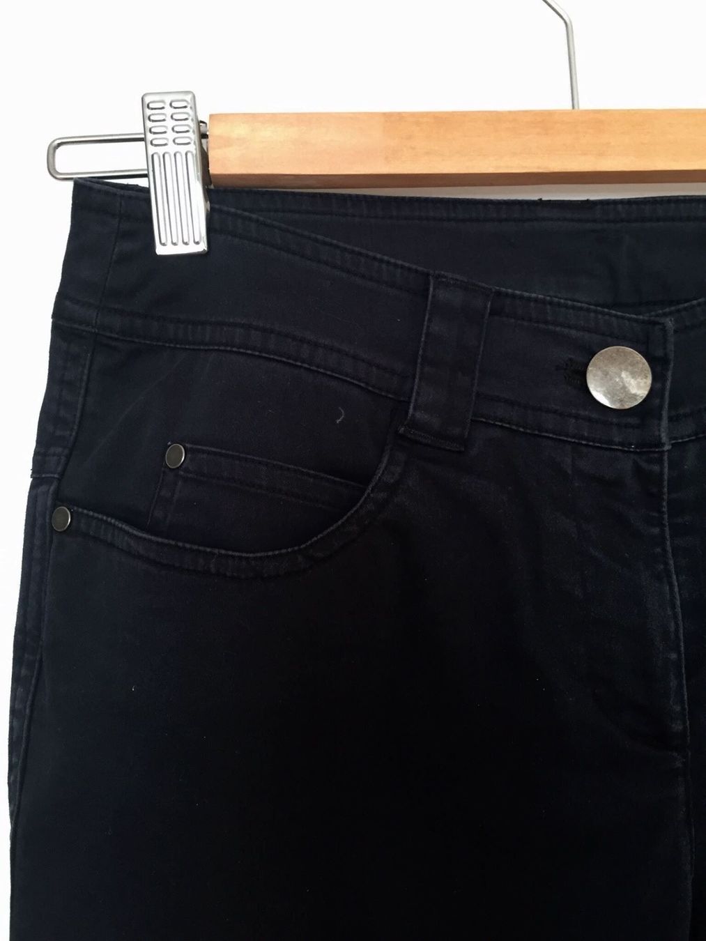 Jeans: Pantalon taille 34-36 – Usato da Thônex venduto da AneleManele 1