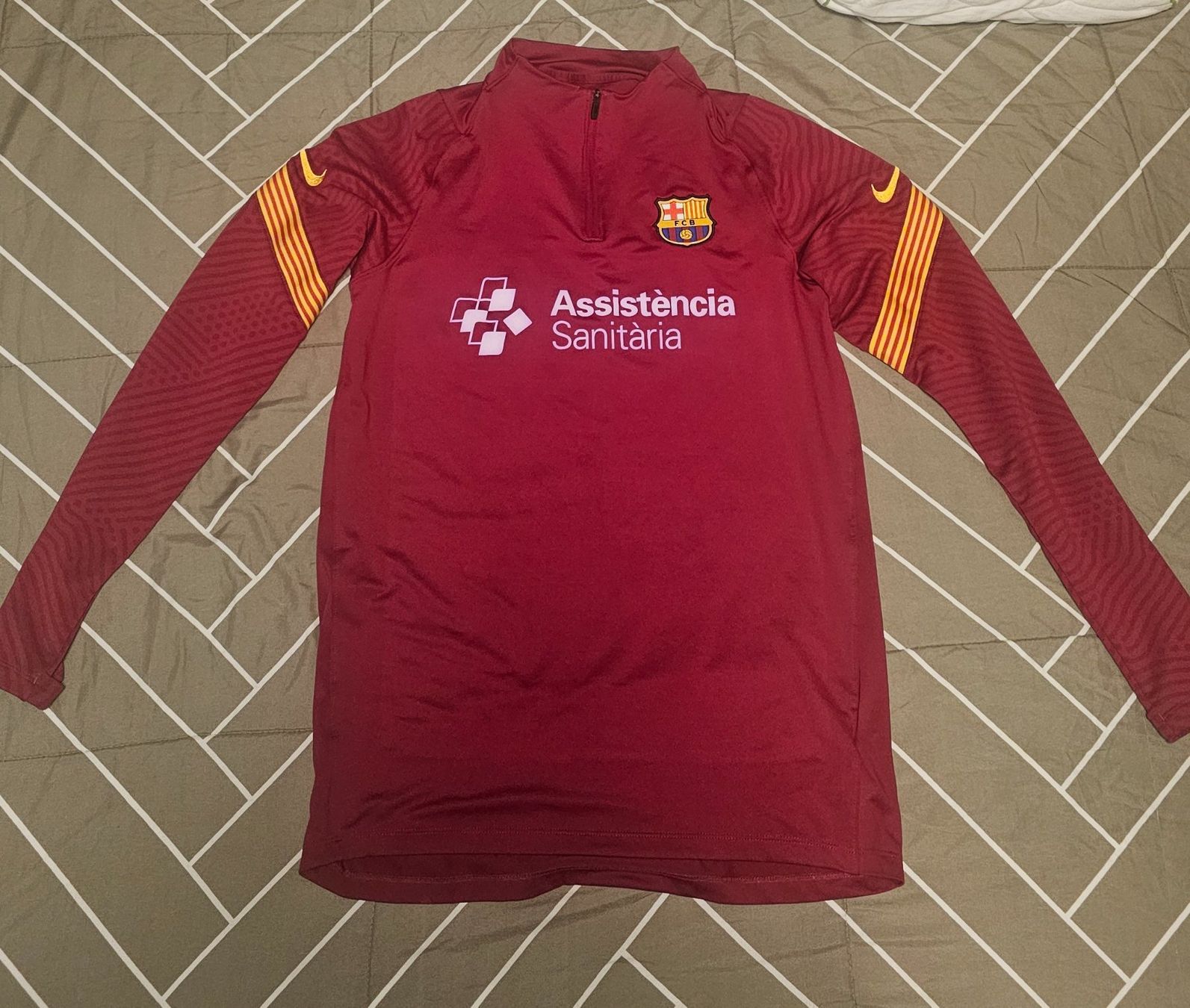 FC Barcelona Canottiere & Pantaloni: Training FC Barcelone – Usato da St-Prex venduto da sebgav