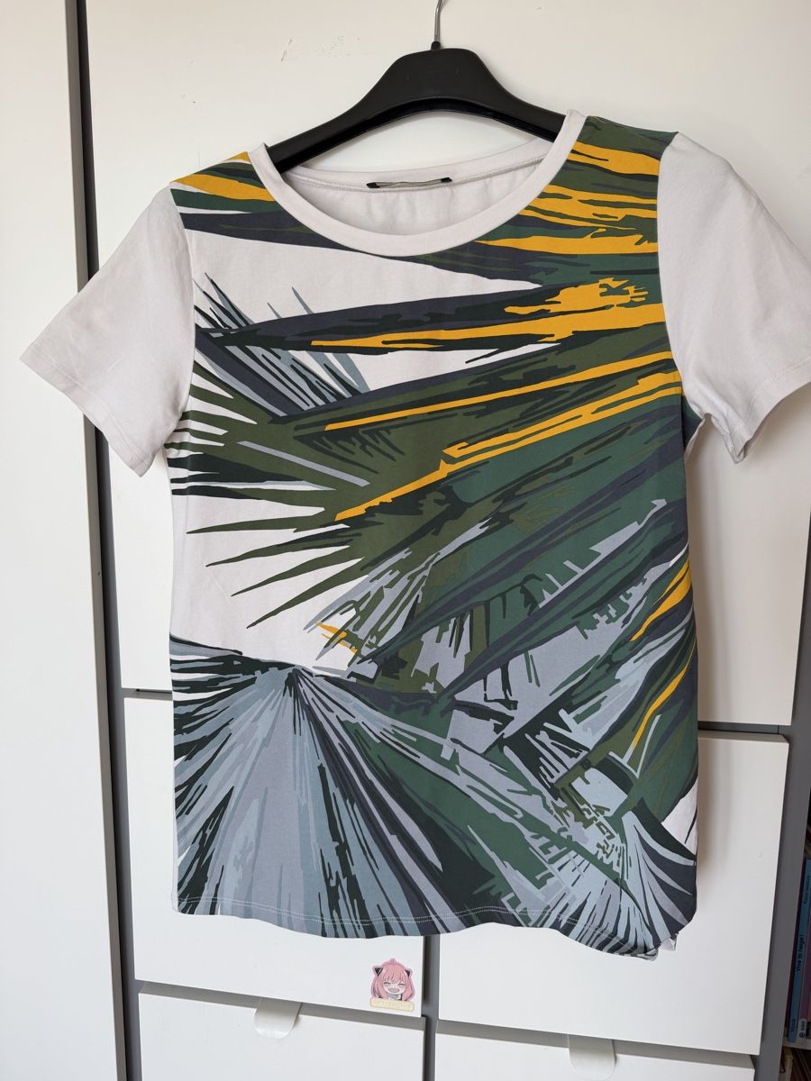 Max Mara T-shirt: T SHIRT WEEKEND MAX MARA – Nuovo (secondo la descrizione) da Crissier venduto da seikoruby