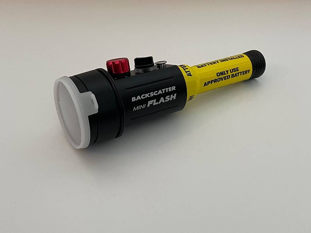 Lampen: Backscatter Mini Flash MF-3 – Neu und originalverpackt aus Oberegg von ja.gr