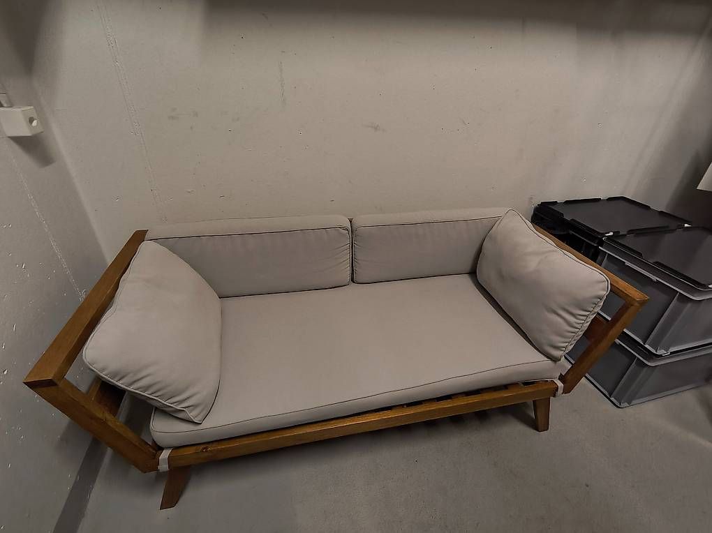 Sofas: Outdoor Sofa 2-Sitzer – Gebraucht aus Winterthur von fab_j9hp