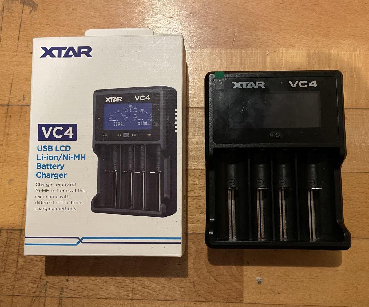 Caricatori & Batterie: Batterie Charger XTAR VC4 – Nuovo (secondo la descrizione) da bauma venduto da Feldi1876