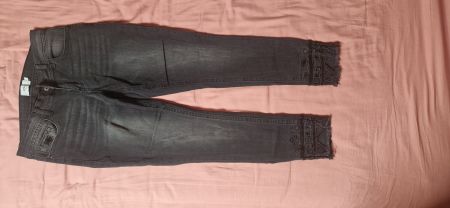 Bestikte Hose Neu