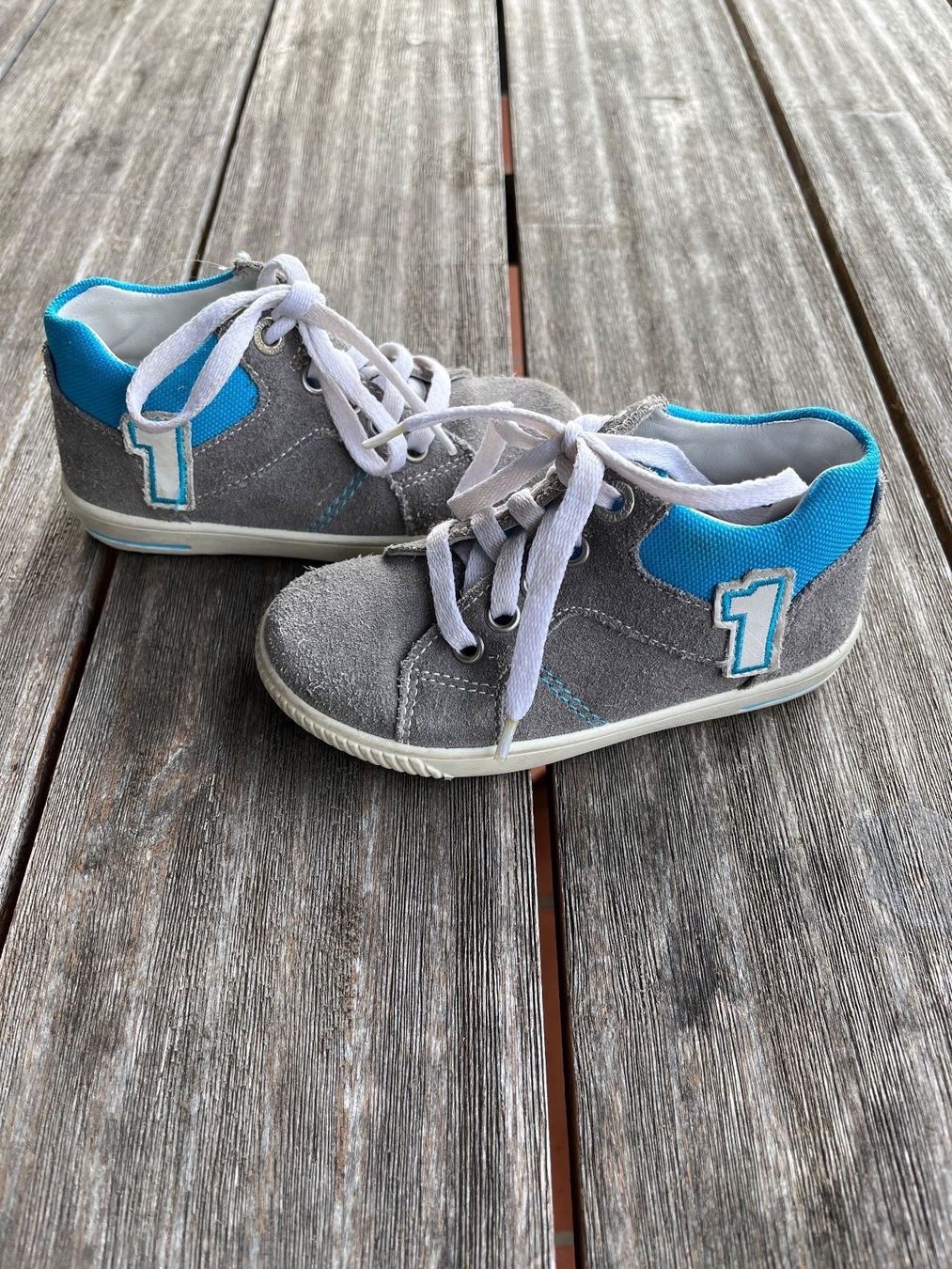 Superfit Schuhe für Jungen: Superfit Sneaker Leder grau – Gebraucht aus Buckten von S.Bachmann83 2