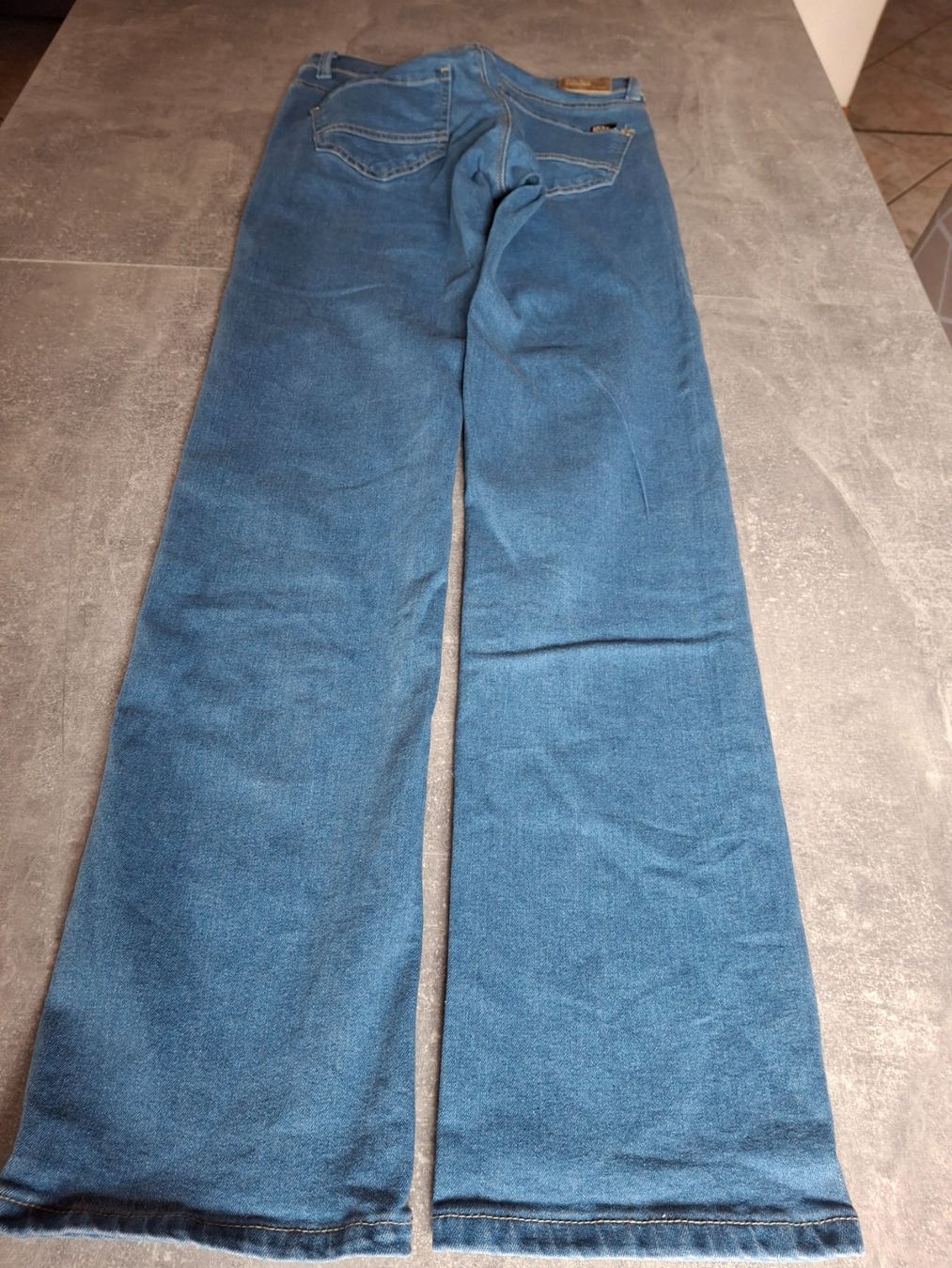 Jeans: Pantalon jeans taille 32 marque Chicorée 72% coton – Usato da Villiers venduto da san_jn5w 7