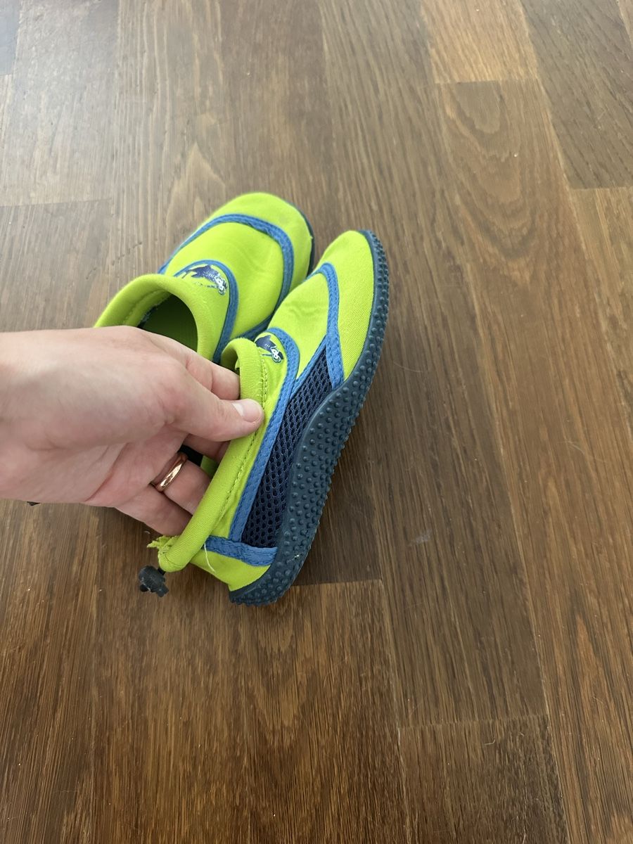 Lupilu Scarpe per ragazzi: Badeschuhe Gr. 28 – Usato da Dietikon venduto da mike.thorton 1