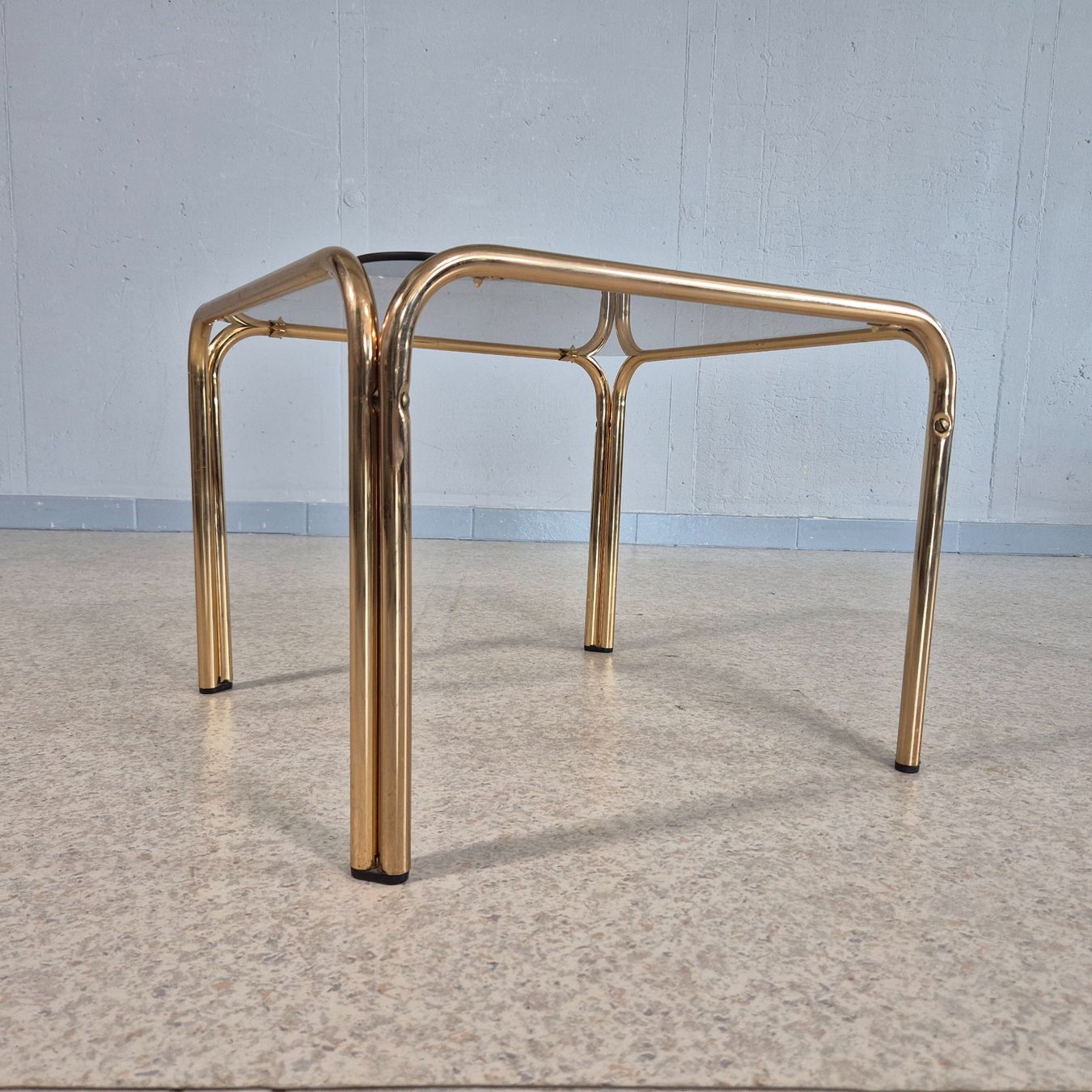 Tavoli: Vintage Glas Metall Side Table Beistelltisch Coffee-Table – Usato da Nottwil venduto da Wondewa-Shop