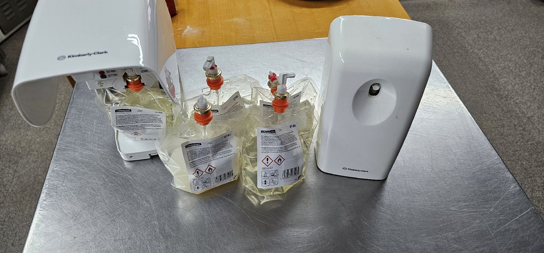 Raumspray: Lufterfrischer Aquarius von Kimberly Clark – Gebraucht aus Oensingen von Nusadua 2
