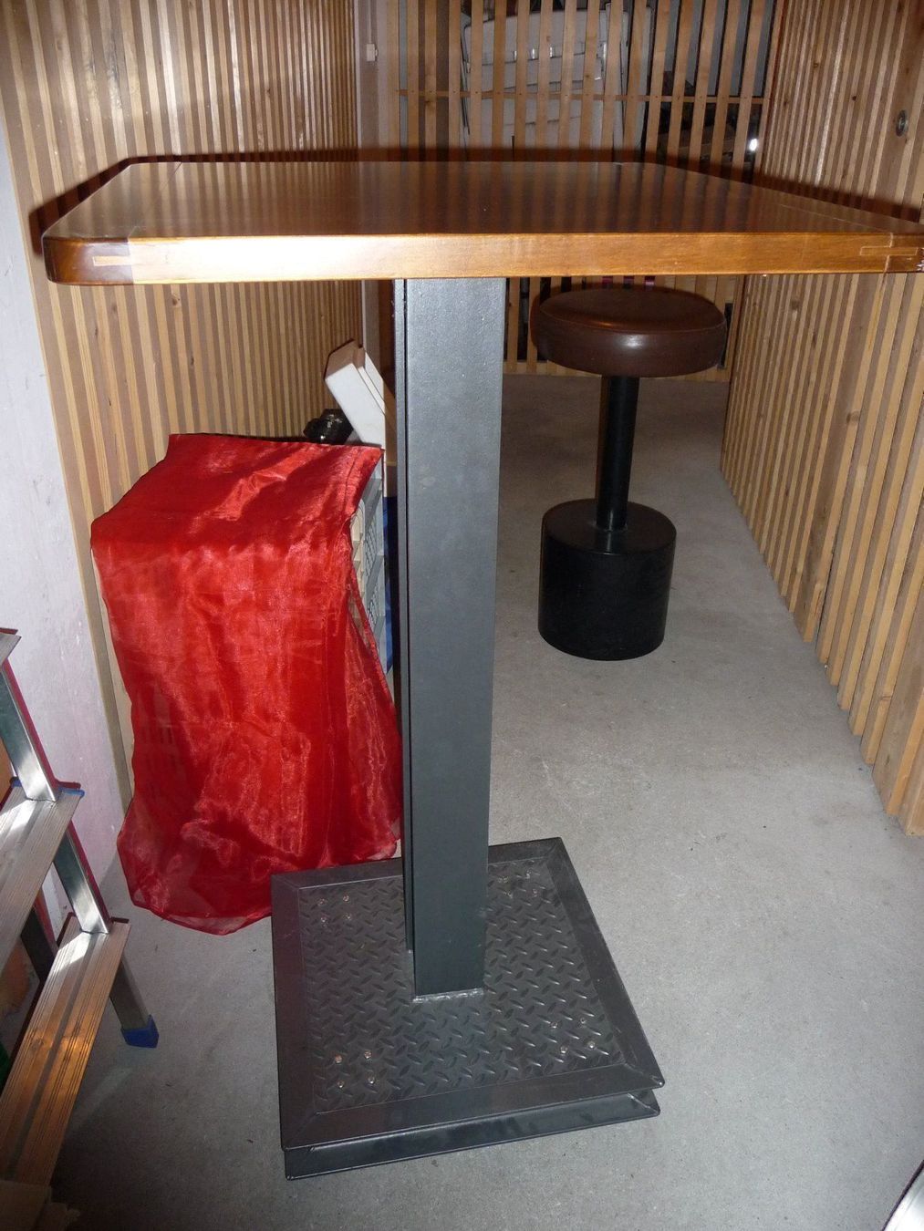Tavoli: Bistro - Bar - Stehtisch UNIKAT – Nuovo (secondo la descrizione) da Greppen venduto da 86Sina 1