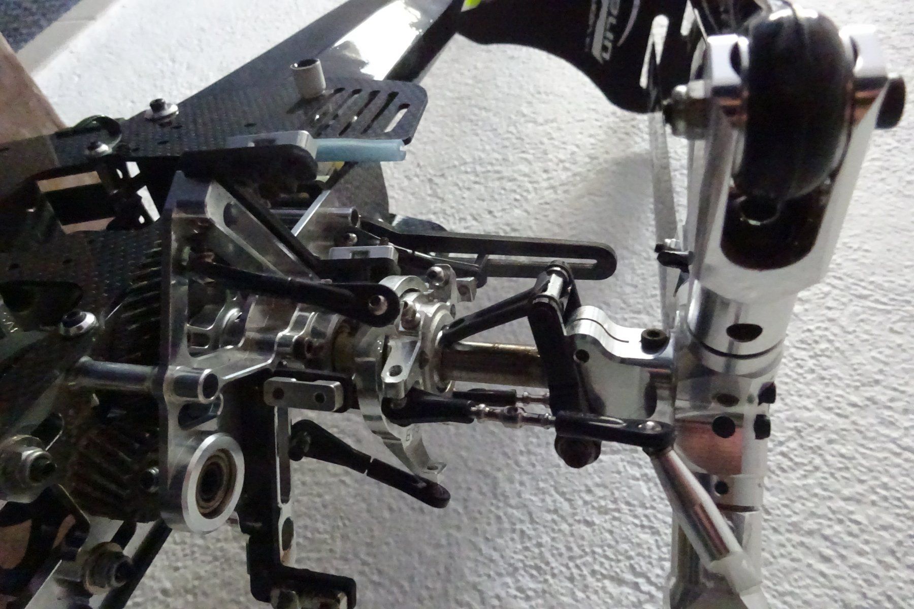 SAB Modellismo RC: Goblin 570 3Blatt Rotorkopf – Difettoso da Einsiedeln venduto da PostMartin 5