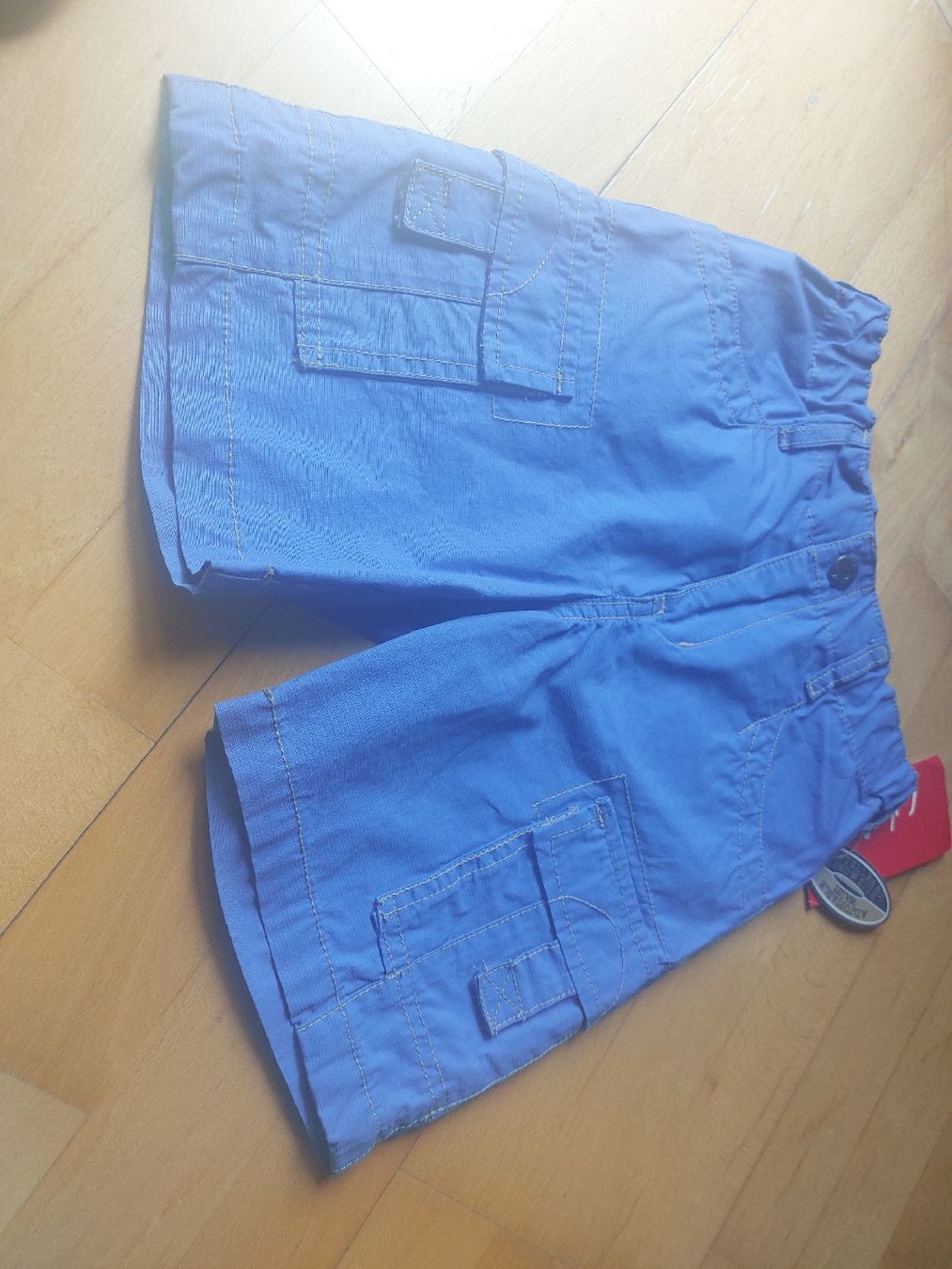 Pantaloni: Kurze Hose neu 98 – Usato da Landquart venduto da Cedes 2