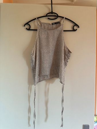 Top beige à pois noirs avec liens – Zara – Taille M