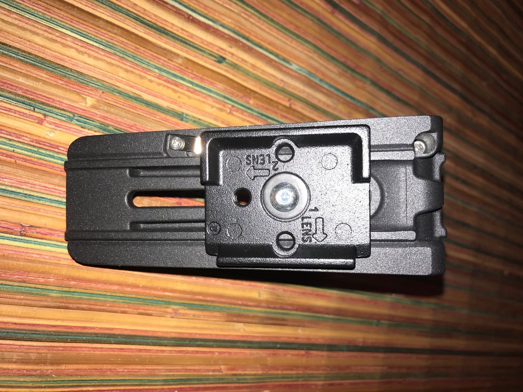 Manfrotto Supporti a parete: Manfrotto MS050M4-Q2 L Bracket Q2 – Usato da Escholzmatt venduto da Grafix 2