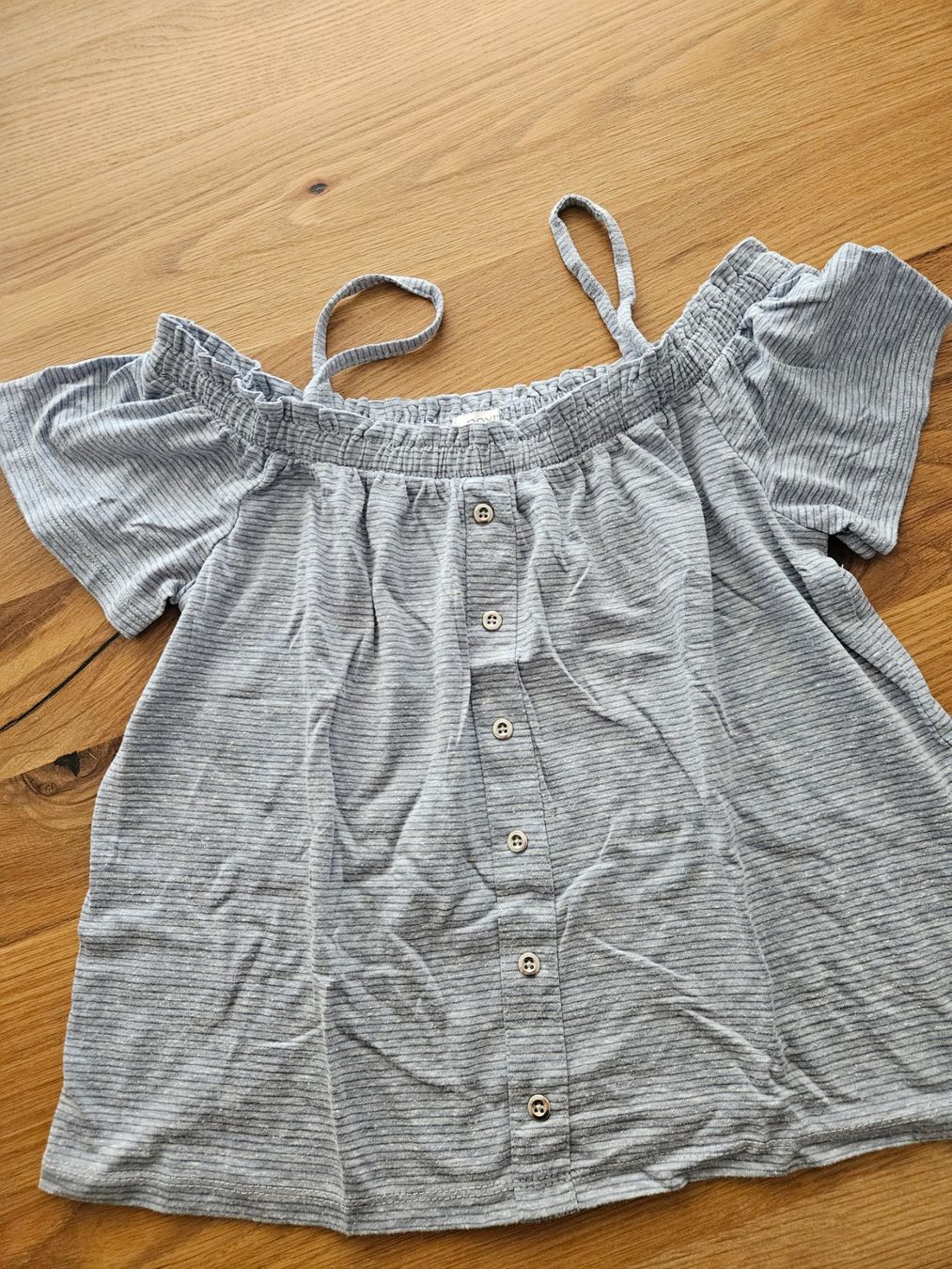 Next Camicette, T-shirt & Top: Next Oberteil Gr. 140-146 grau – Usato da Engelburg venduto da ynnoc19