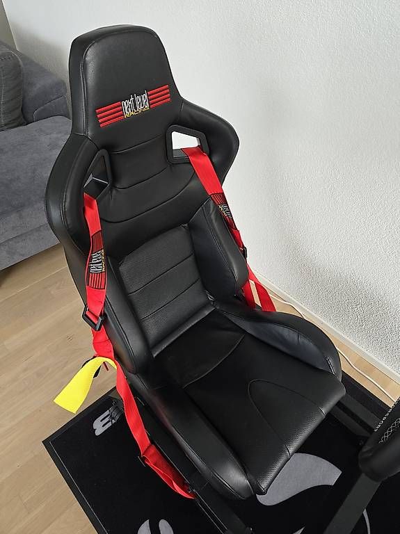 Chaises: Sim Racing Sitz inkl. Sitzschiene – D'occasion à Neunkirch par Nat1999