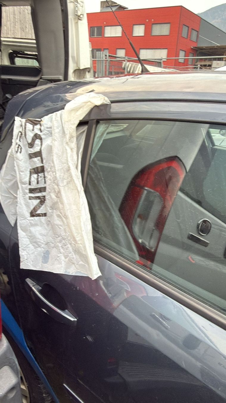 Opel Automobili: Opel corsa 1.4 – Difettoso da Altstätten SG venduto da kurta_23 4
