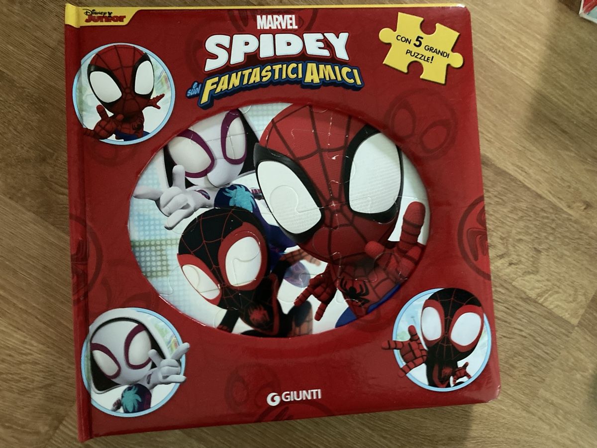 Puzzle: Spiderman Buch Puzzle – Usato da Emmenbrücke venduto da JJ_89