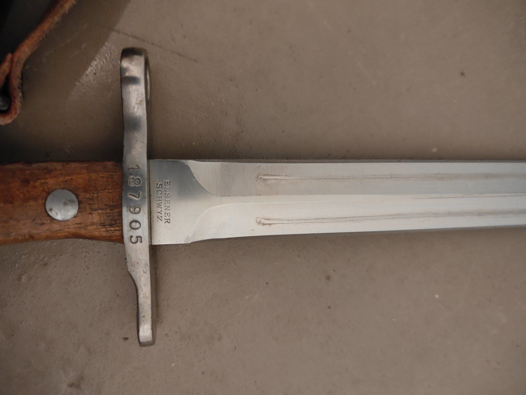 Stichwaffen: Schweizer Bajonett  mit Lederscheide, Top Zustand! – Gebraucht aus Olten von Mezopotamya 5