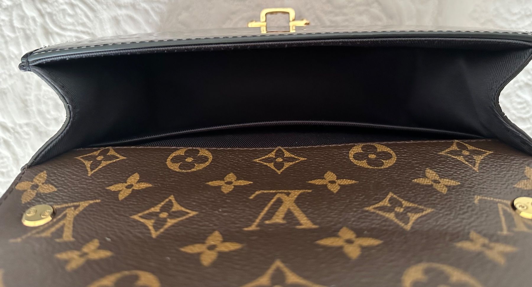 Louis Vuitton Taschen für Damen: Louis Vuitton Tasche BB Vernis Damen Schwarz – Gebraucht aus Zürich von dr.sisi 6