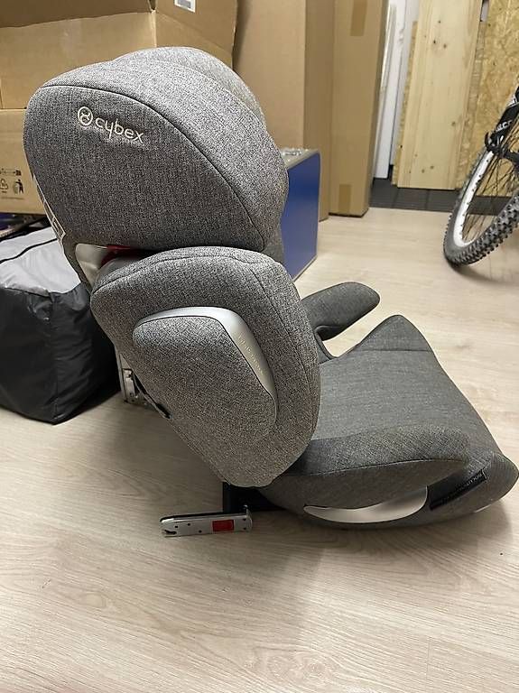 Seggiolini per auto: Kindersitz – Usato da Lengnau BE venduto da phi_ygb5 1