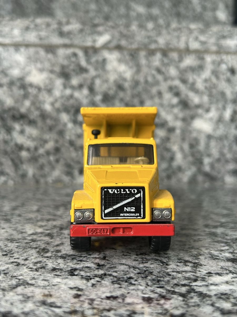 Siku Modellbausätze & Standmodelle: Volvo N12 , Siku – Gebraucht aus Horw von Tigercat635 1