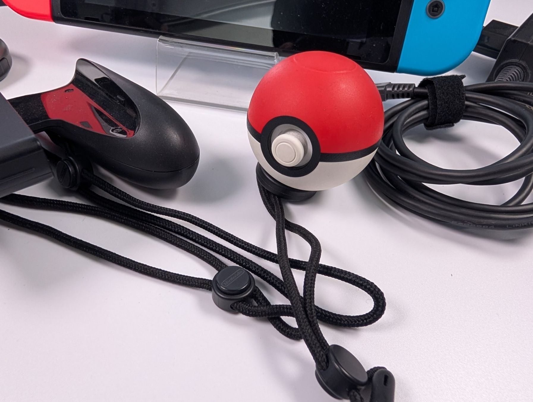 Nintendo Konsolen: Nintendo Switch Konsole mit Zubehör – Gebraucht aus Ostermundigen von TradeLab 2