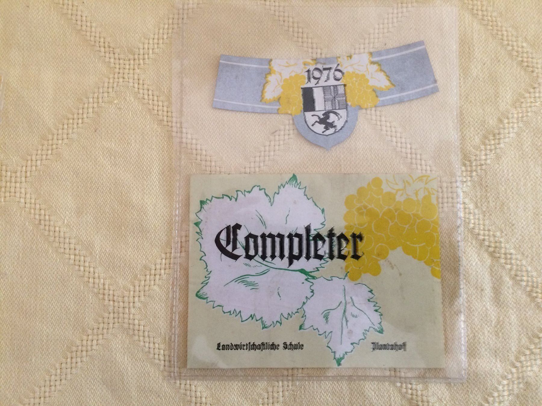 Wein: Flaschen-ETIKETTE Completer 1976 – Gebraucht aus Buchs AG von ReaNaTsch
