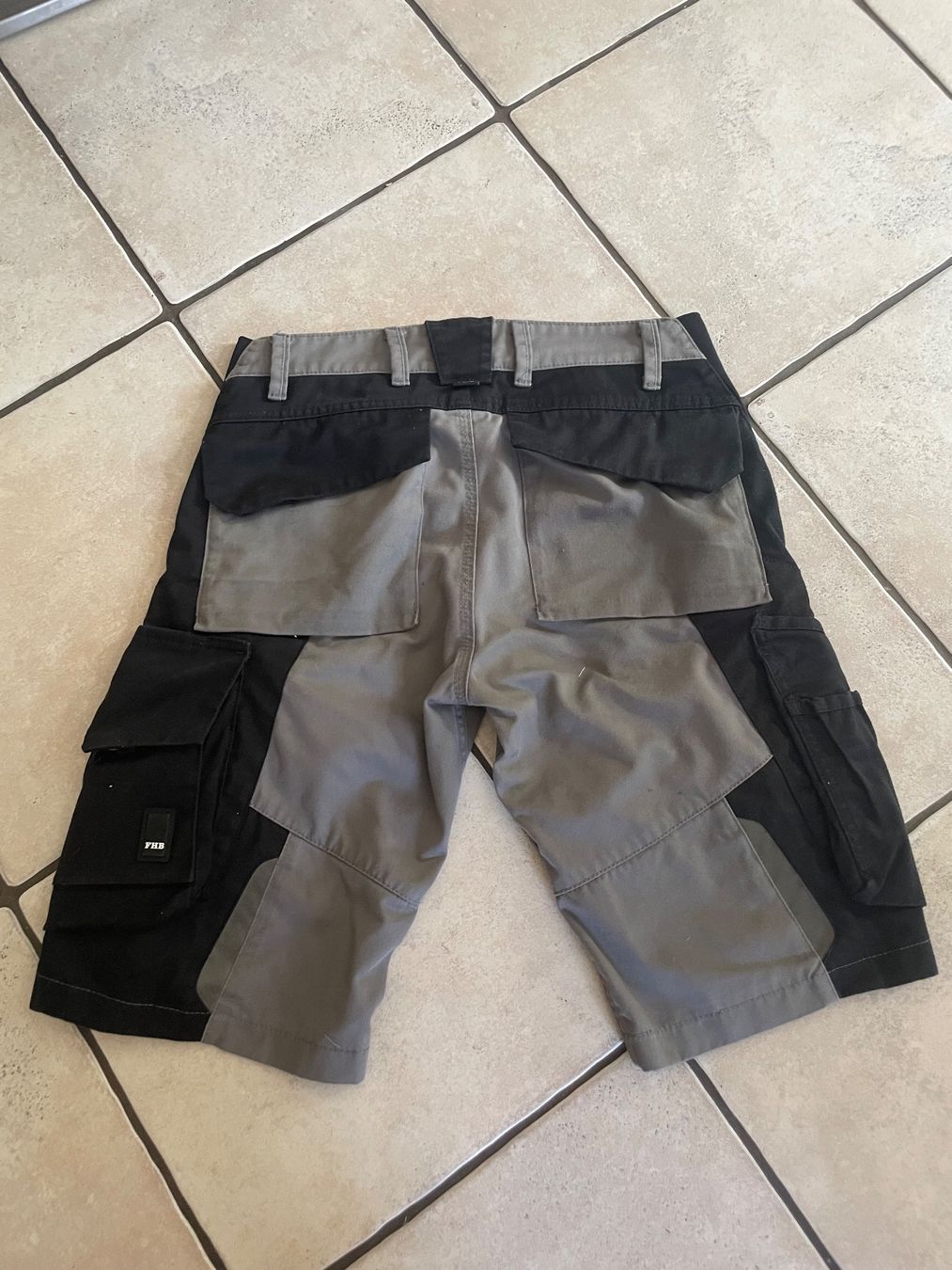 Hosen: FBH Wulf Bermuda – Gebraucht aus Bauma von sunny-chick 1