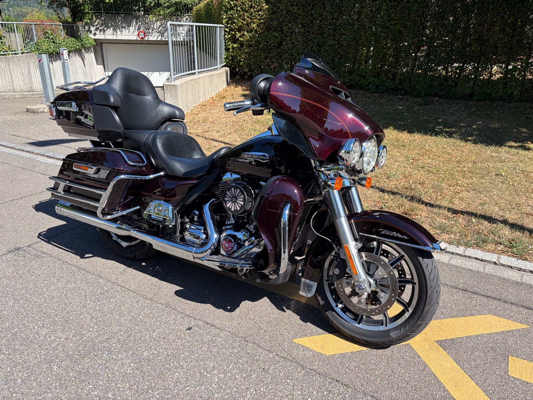 Harley-Davidson Touring: Harley Davidson Ultra  Glide Rushmore Touring Jekyll Hyde – D'occasion à Rütihof par elcheffe81 7