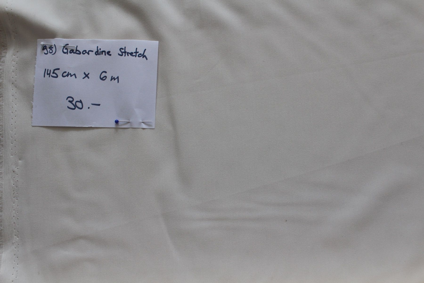 Stoffe: Gabardine-Stretch – Neu (gemäss Beschreibung) aus Zürich von yvo_9d6l