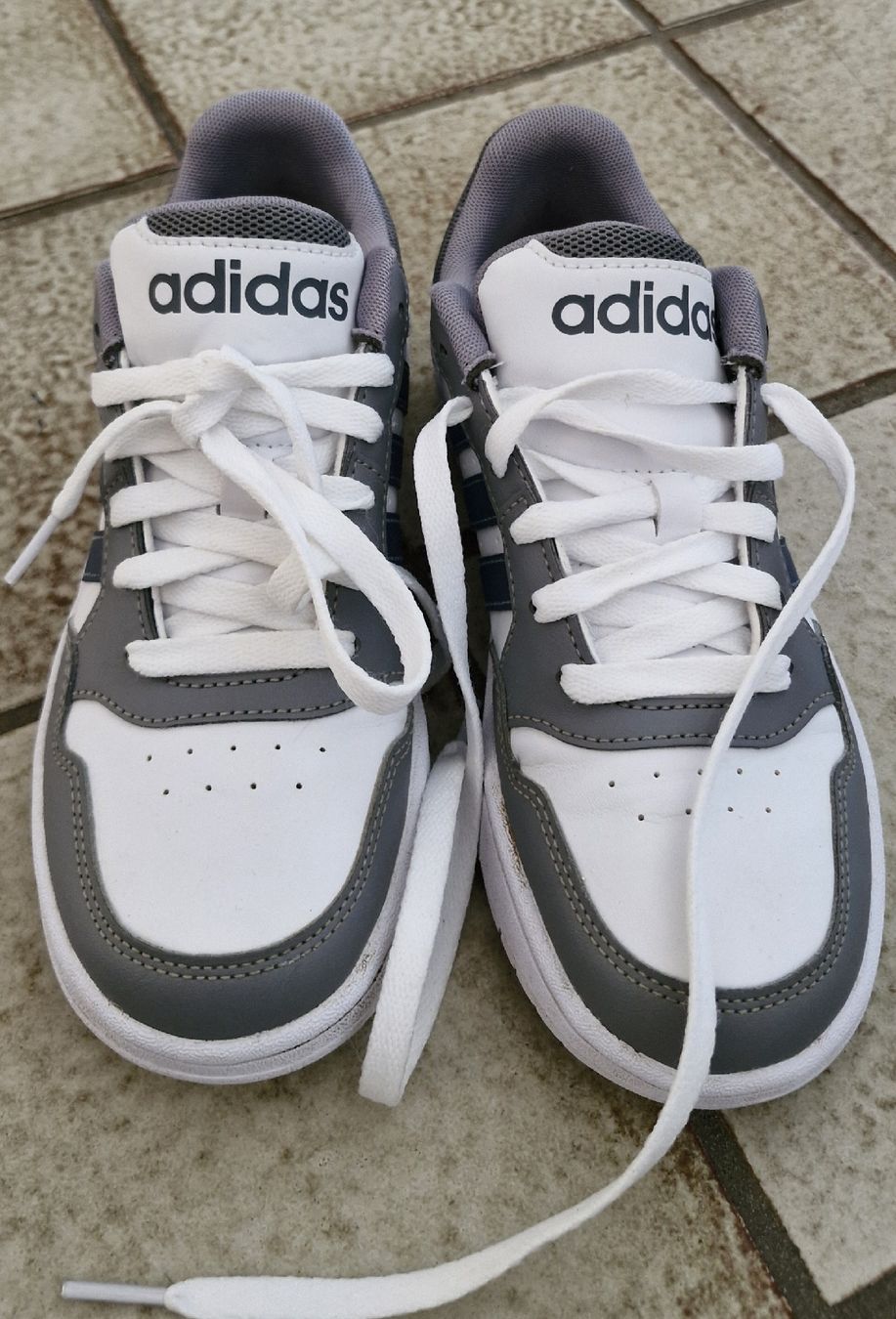 Adidas Herrenschuhe: Adidas Hoops 3.0K Schuhe Grösse 36 – Gebraucht aus Anglikon von der_dp89 4
