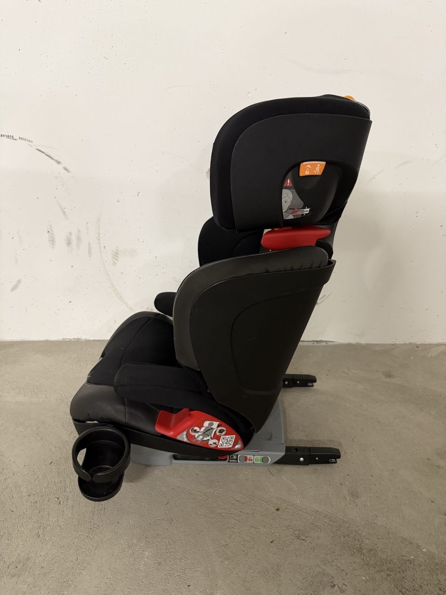 Chicco Sièges auto: Chicco Kindersitz mit Isofix Fold & Gi – D'occasion à Merenschwand par stef_tom.corvaglia 2