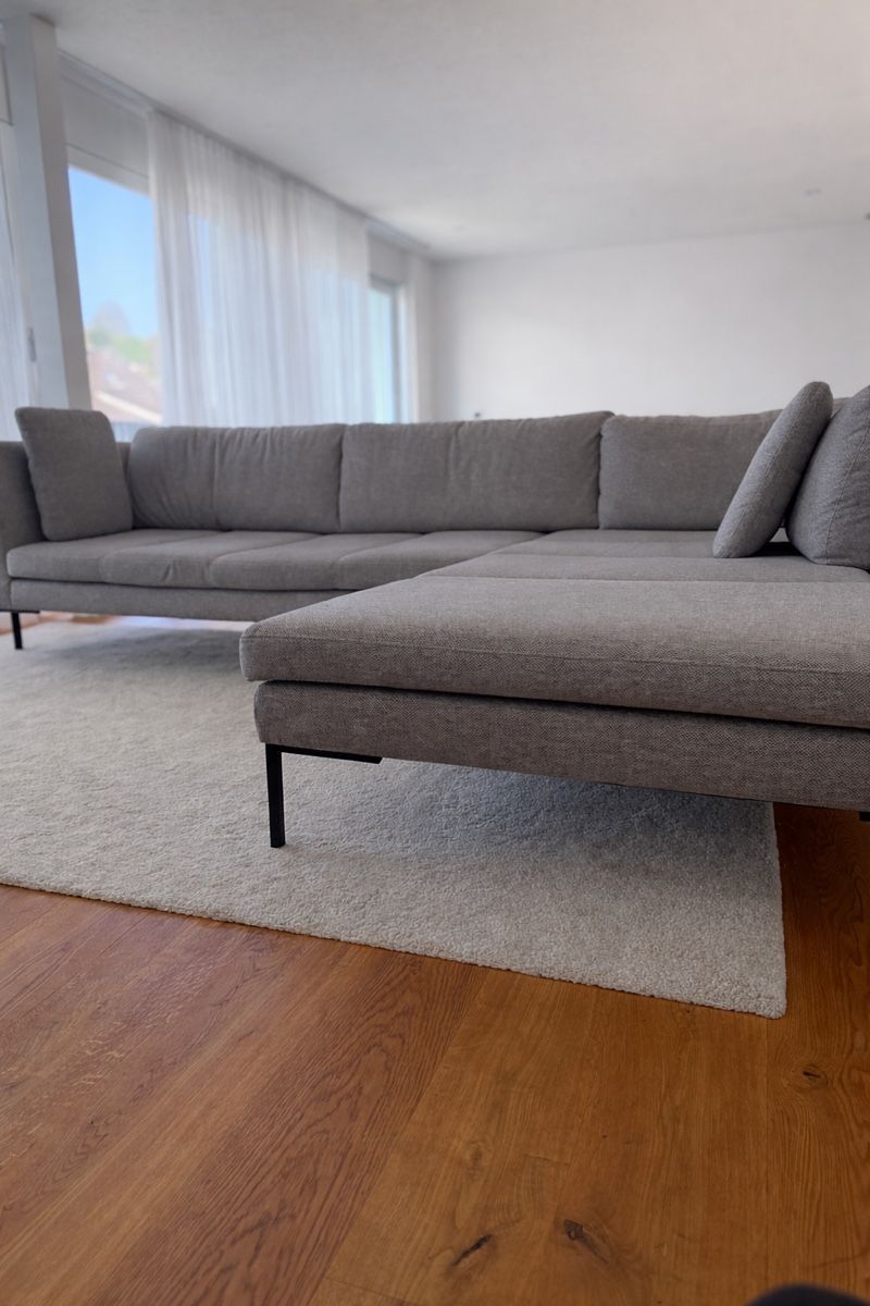 Livique Divani: Grosses Livique Ecksofa hellgrau, 291 cm lang – Usato da Birmensdorf ZH venduto da mag_cq7m 1