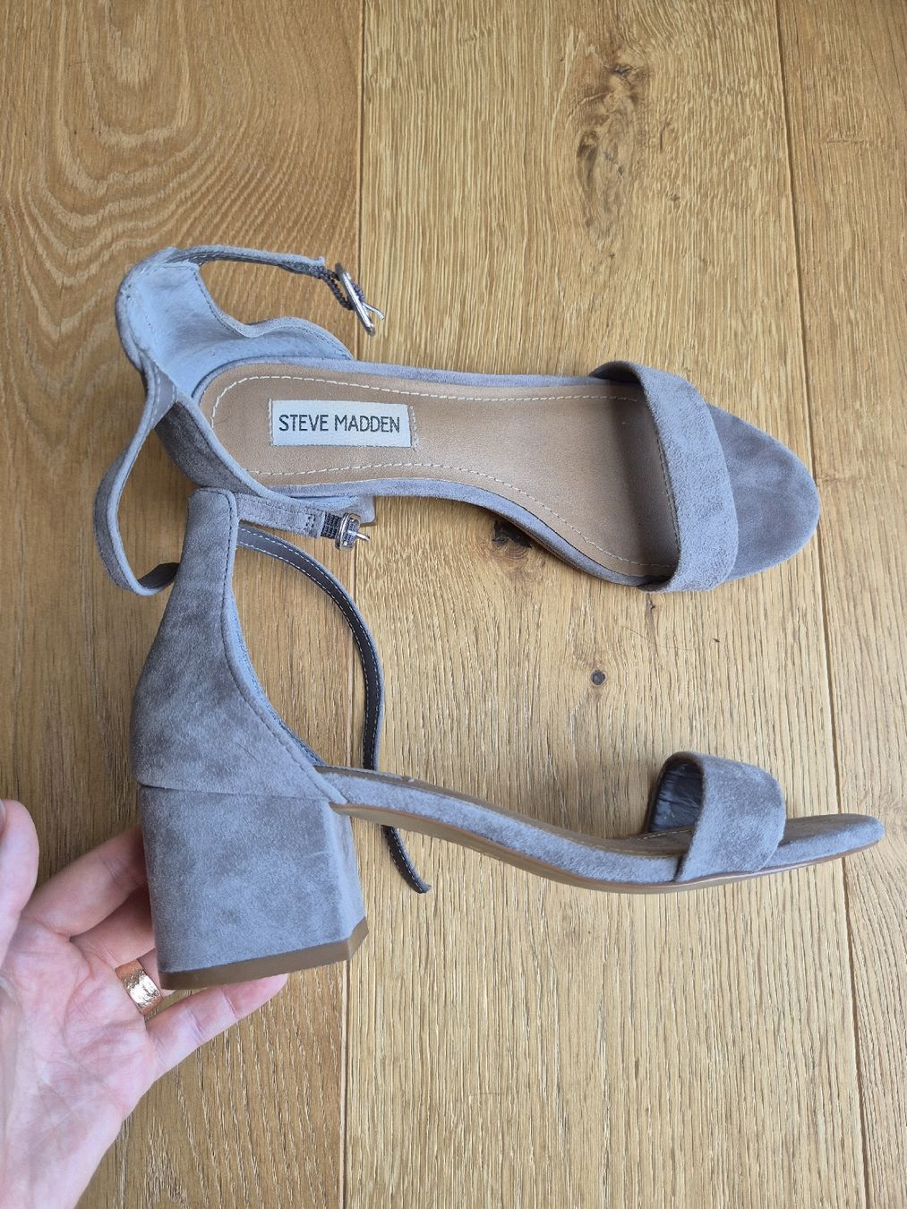 Steve Madden Chaussures femmes: Steve Madden Sandalen grau Grösse 36 – D'occasion à Altdorf UR par Louisismyfavorite