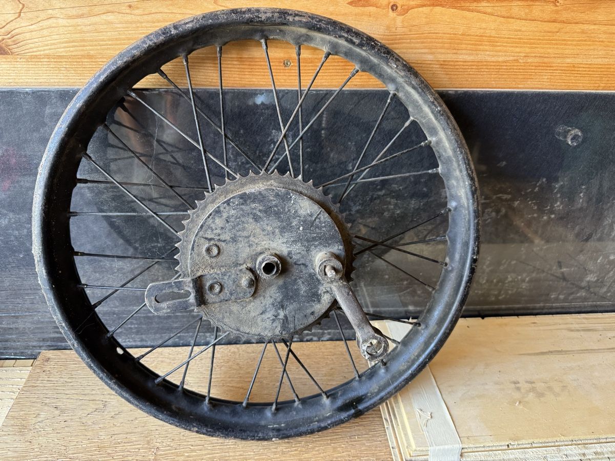 Tutti i ricambio per moto: Hinterrad Oldtimer Vorkrigsmodelle – Usato da Aathal-Seegräben venduto da Romeo8607