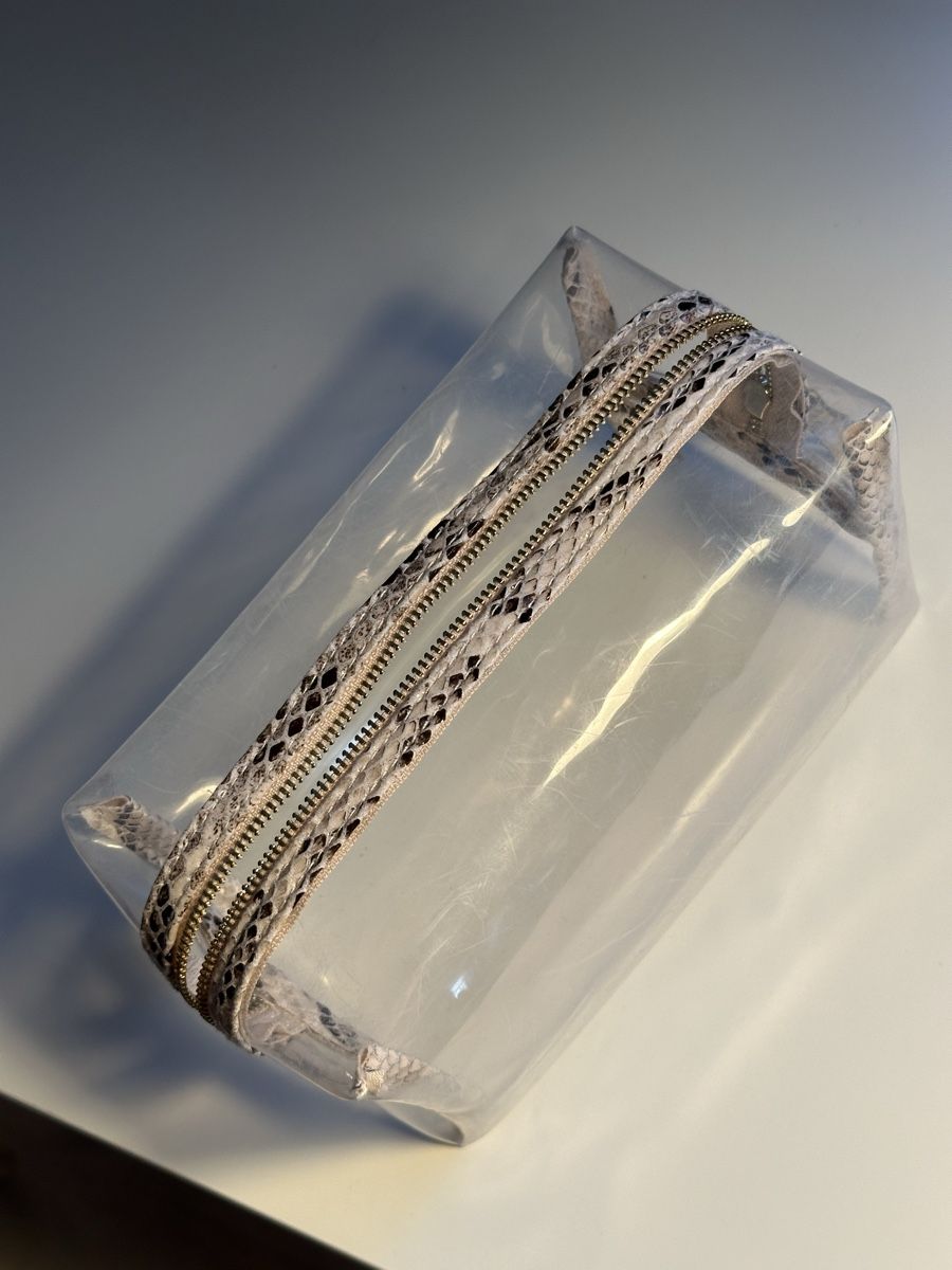 Custodie per cosmetici: 2x Transparente Kosmetiktasche mit Schlangenmuster – Usato da Hergiswil NW venduto da kaufe_at_kaufmann 9