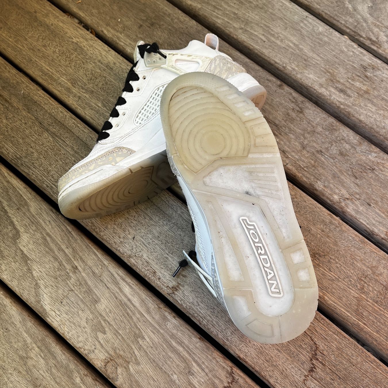 Jordan Scarpe per ragazzi: Nike Jordan Spitzike Low – Usato da Luzern venduto da ReaLou 3