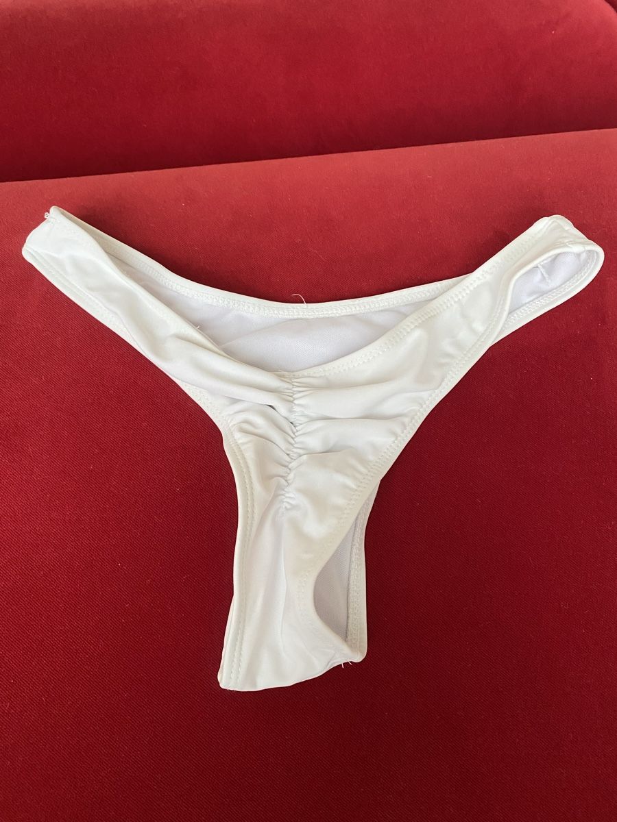 Badekleider & Bikinis: NEU Bikini Hose weiss Gr. M – Neu (gemäss Beschreibung) aus Wädenswil von JJ15