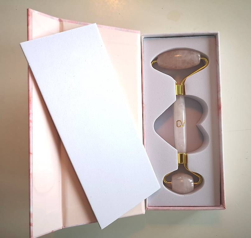 Cura del viso: Facial Roller aus echtem Rosenquarz – Nuovo e nell'imballaggio originale da Burgistein venduto da LaLUZdelFARO 2