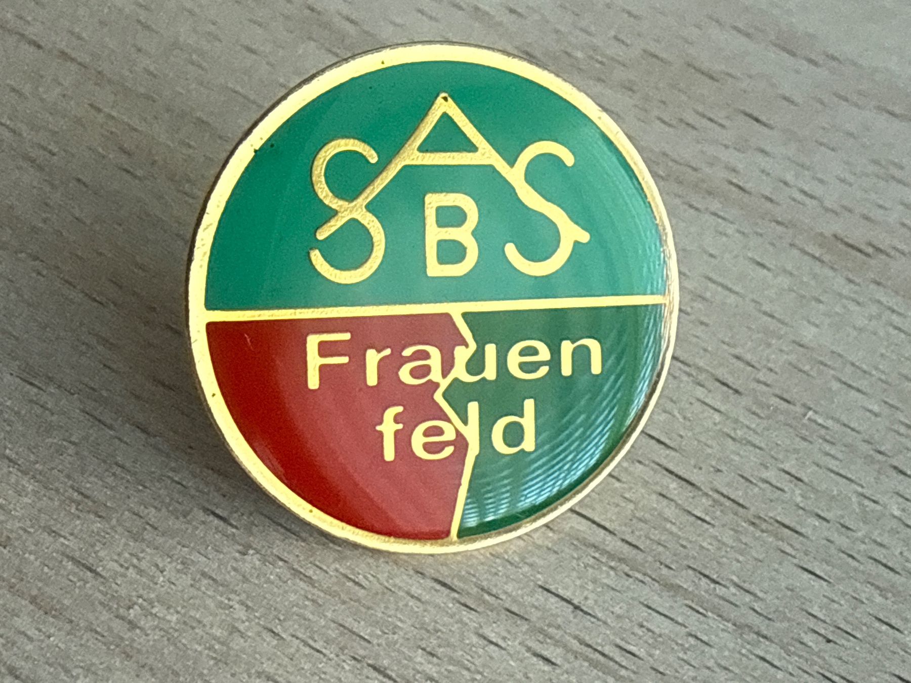 Placchette & Badge: Pin SBS Frauenfeld – Usato da Glattbrugg venduto da Schweigmatt