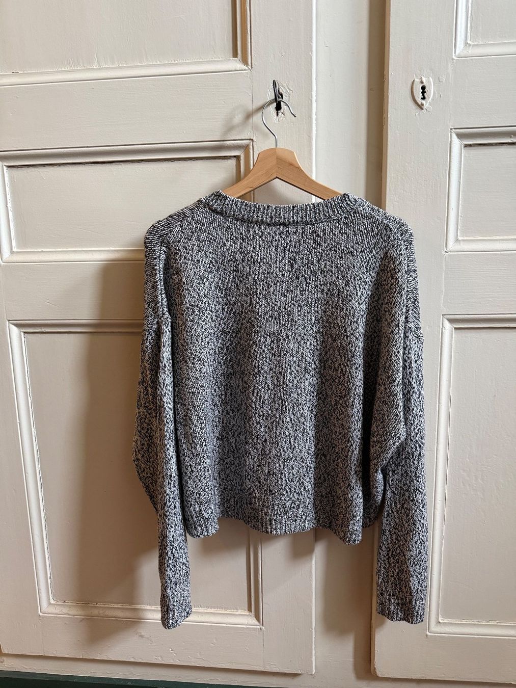 H&M Pulls & Sweat-shirts: Pull H&M Divided Taille L – Neuf (Voir description) à Erlach par migdep985 1