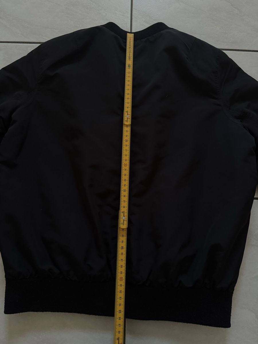 Stradivarius Giacche: Schwarze Stradivarius Bomber Jacke – Usato da Hergiswil NW venduto da kaufe_bei_kaufmann 3