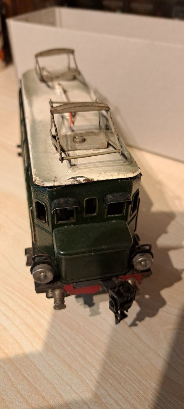 Märklin Modellini di ferrovie: Märklin Elektrolok Spur 0 – Usato da Urdorf venduto da Canyamel1 2