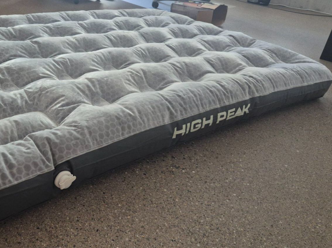Matelas: Luftbett Comfort (High Peak) – D'occasion à Olten par NaSch 1